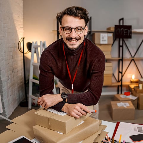 sendle-a-happy-business-man-1080x1080